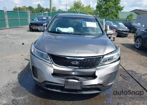 2015 Kia Sorento Lx из США, поврежденный, VIN 5XYKTCA6XFG650915